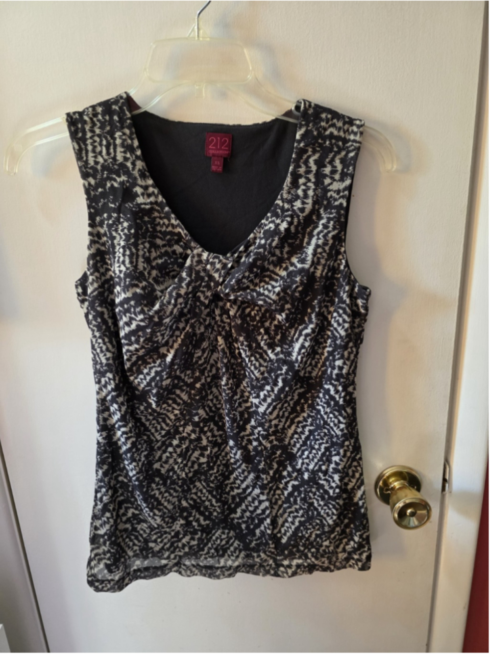 212 Collection Women's Sleeveless abstract print Top Size XS